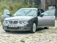 MG ZT