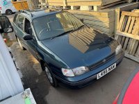 TOYOTA CARINA