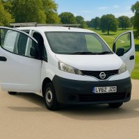 NISSAN NV200