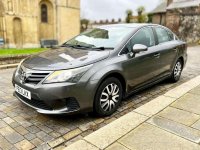 TOYOTA AVENSIS