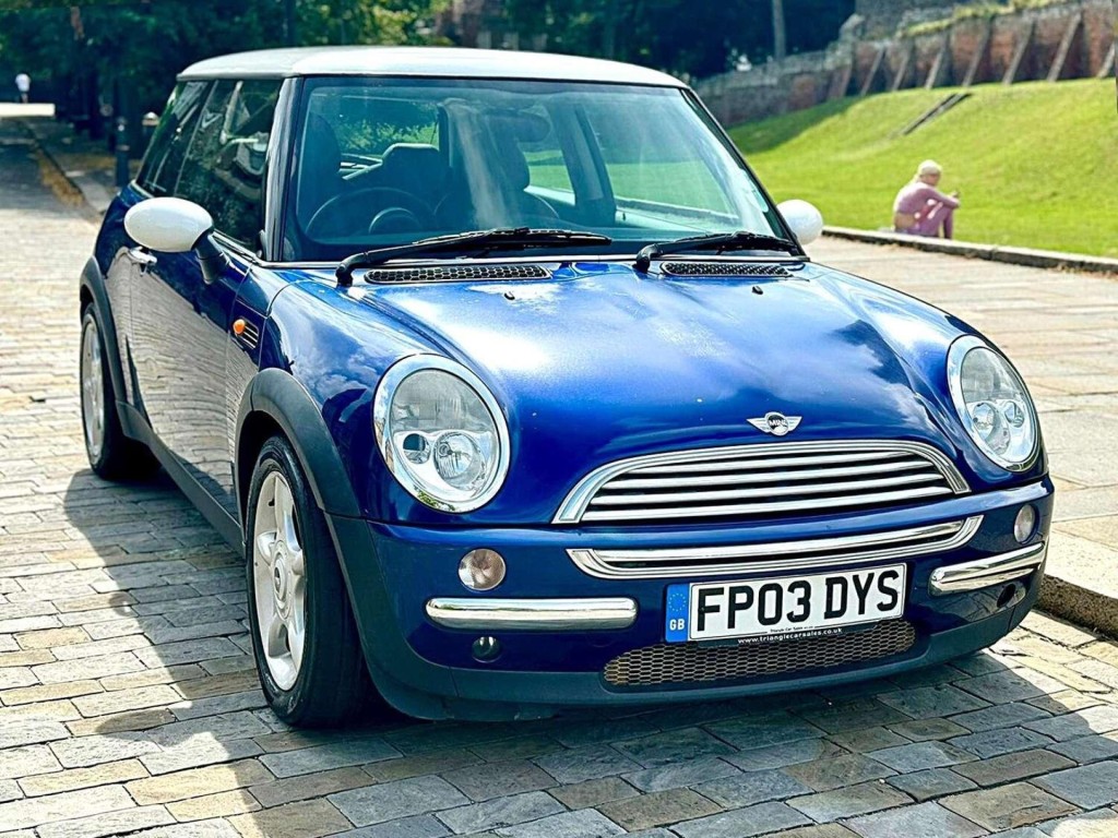 2003 MINI HATCH